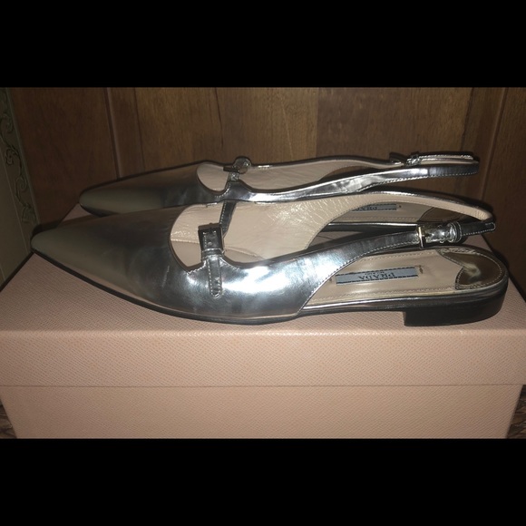 Prada flats - Picture 3 of 3